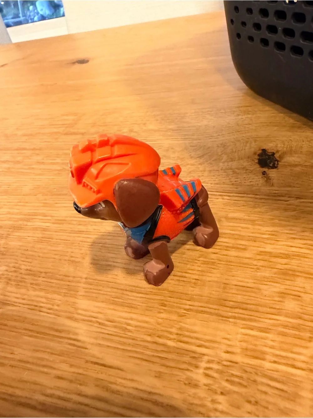 Paw Patrol Zuma Dog Posable Action Figure Jet Pack Water Rescue